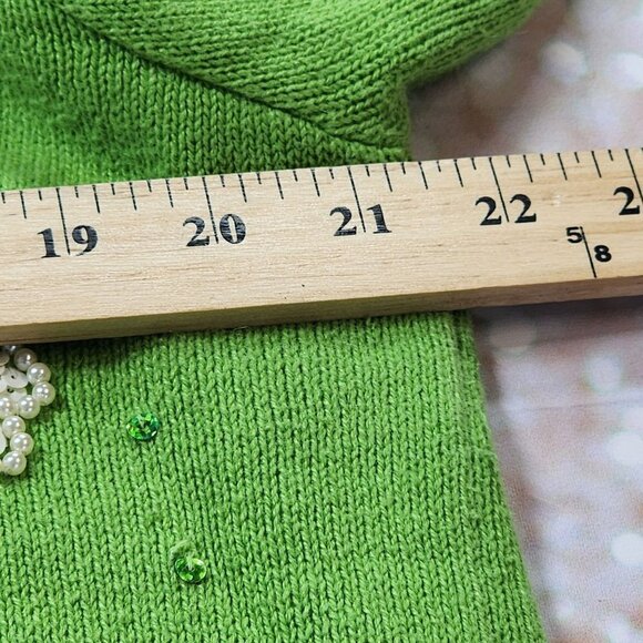 Quacker Factory Vintage Green Christmas V-Neck Sweater, Women's Large - Picture 7 of 10